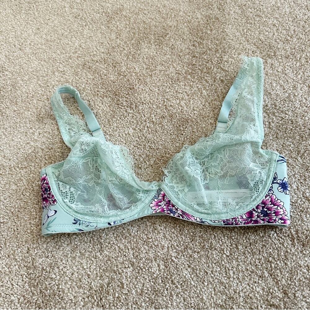 Soma Sensuous Chantilly Unlined Plunge Mint and Purple Lace Bra Size 34DD